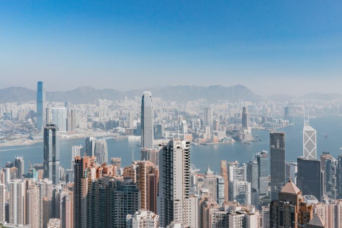 ruslan-bardash-hongkong-unsplash